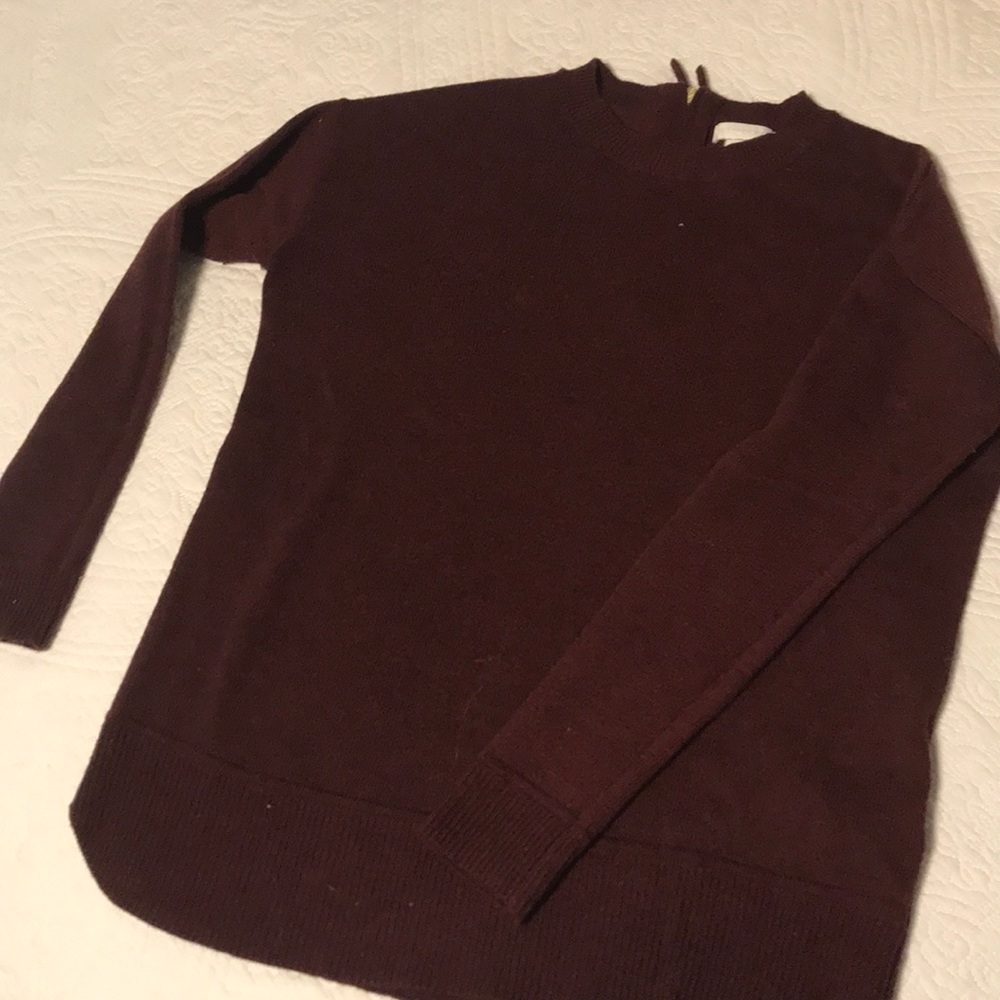 H&M lightweight maroon sweater